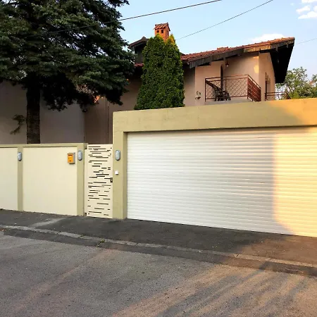 Apartment Supilova *